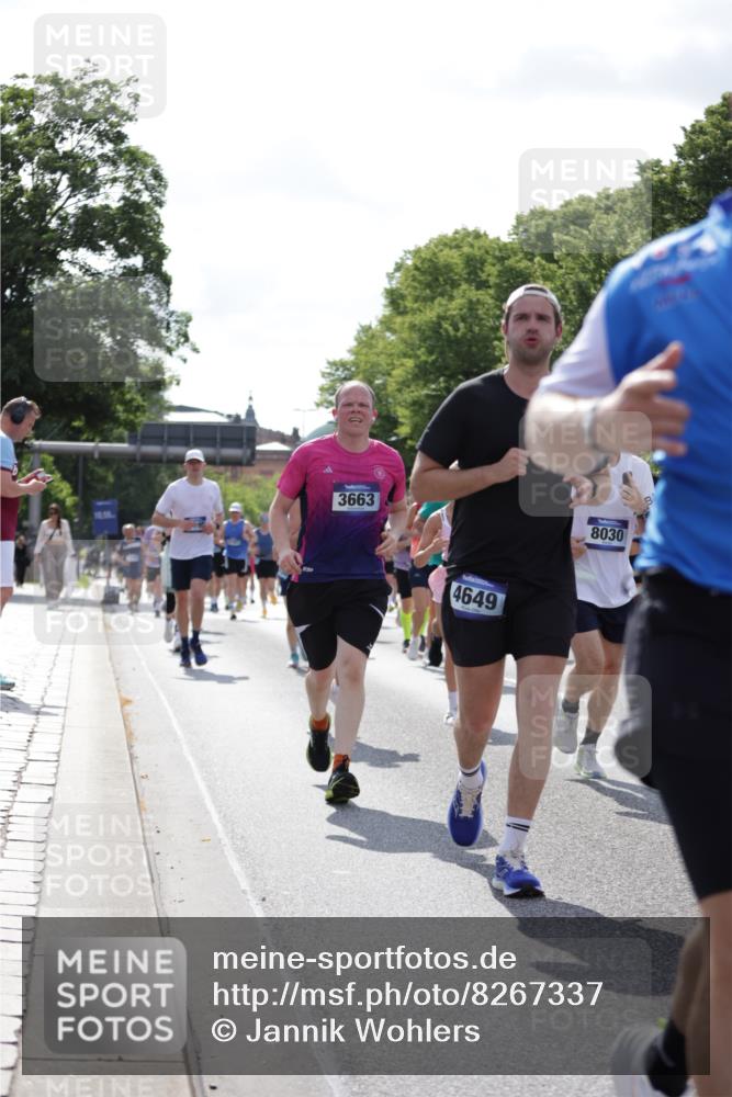 29.06.2025 - hella hamburg halbmarathon Jannik Wohlers http://msf.ph/oto/8267337 29.06.2025 10:01:01 Lombardsbrücke 1387, 1420, 1724, 2006, 2091, 3199, 3425, 3663, 4249, 4319, 4322, 4370, 4649, 5570, 5675, 6087, 6281, 0000, 6302, 6591, 6924, 7287, 7846, 8030, 8045, 8046, 8191, 8392, 8691, 8822, 10383, 10576, 11043, 11465, 12475, 13516, 13528, 13551, 13699, 14867, 15083, 15550, 15637, 15726, 16063, 16367, 16395, 16517, 16602, 16754, 17140, 17387, 17441, 17890, 18290, 18327, 18355, 18716, 18717, 18796, 18833, 19002, 19003, 19160 meine-sportfotos.de