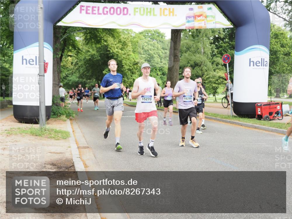 29.06.2025 - hella hamburg halbmarathon MichiJ http://msf.ph/oto/8267343 29.06.2025 10:30:44 Zwischen KM18-KM19 1169, 3523, 6770, 8694, 9815, 9833, 10469, 14275, 14560, 15095, 15270, 15935, 16084, 16295, 17016, 17926, 18330, 18559 meine-sportfotos.de