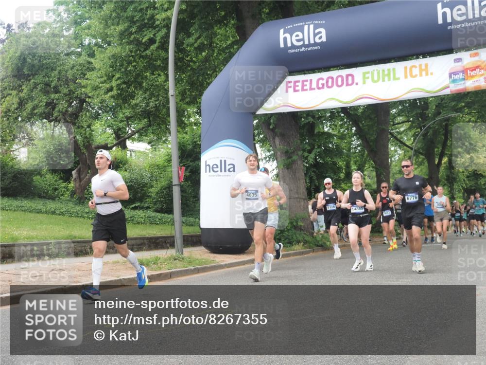 29.06.2025 - hella hamburg halbmarathon KatJ http://msf.ph/oto/8267355 29.06.2025 10:39:21 Zwischen KM18-KM19 1098, 6776, 7409, 8139 meine-sportfotos.de