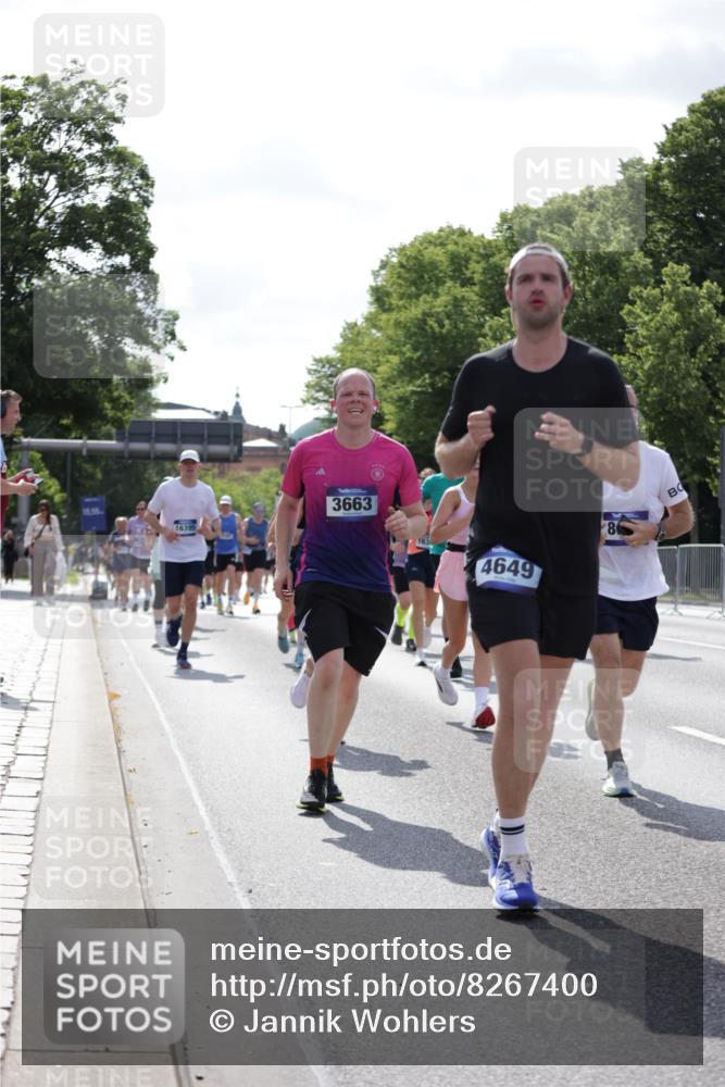 29.06.2025 - hella hamburg halbmarathon Jannik Wohlers http://msf.ph/oto/8267400 29.06.2025 10:01:01 Lombardsbrücke 1387, 1420, 1724, 2006, 2091, 3199, 3425, 3663, 4249, 4319, 4322, 4370, 4649, 5570, 5675, 6087, 6281, 0000, 6302, 6591, 6924, 7287, 7846, 8030, 8045, 8046, 8191, 8392, 8691, 8822, 10383, 10576, 11043, 11465, 12475, 13516, 13528, 13551, 13699, 14867, 15083, 15550, 15637, 15726, 16063, 16367, 16395, 16517, 16602, 16754, 17140, 17387, 17441, 17890, 18290, 18327, 18355, 18716, 18717, 18796, 18833, 19002, 19003, 19160 meine-sportfotos.de