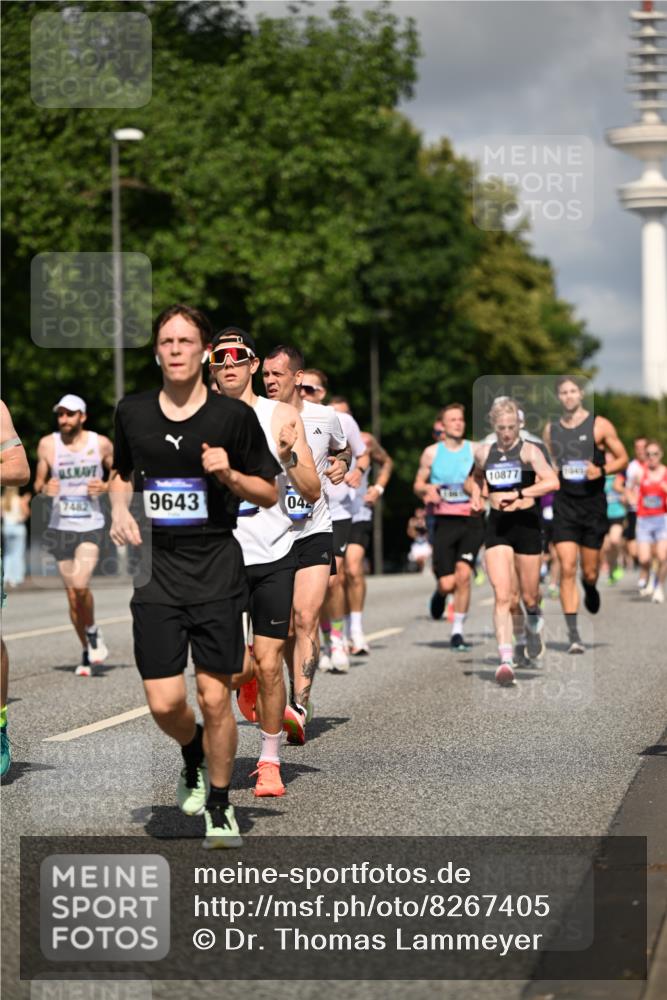 29.06.2025 - hella hamburg halbmarathon Dr. Thomas Lammeyer http://msf.ph/oto/8267405 29.06.2025 09:52:25 Kennedybrücke 1042, 1571, 1600, 2262, 2797, 3547, 4062, 4359, 4381, 5003, 6037, 6047, 7310, 7482, 7981, 8002, 8121, 9640, 9643, 10190, 10451, 10738, 10877, 11106, 11423 meine-sportfotos.de