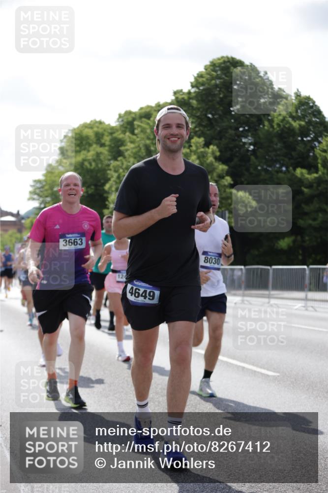 29.06.2025 - hella hamburg halbmarathon Jannik Wohlers http://msf.ph/oto/8267412 29.06.2025 10:01:02 Lombardsbrücke 1387, 1420, 1722, 1724, 2006, 2091, 2167, 3199, 3425, 3663, 4249, 4319, 4322, 4370, 4649, 5547, 5570, 5675, 6087, 6281, 0000, 6302, 6591, 6921, 6924, 7287, 7846, 8030, 8045, 8046, 8191, 8392, 8691, 8822, 10281, 10301, 10383, 10576, 11043, 11465, 12475, 13516, 13528, 13551, 13699, 14867, 15083, 15550, 15637, 15726, 16063, 16367, 16395, 16517, 16602, 16754, 17140, 17387, 17441, 17890, 18290, 18327, 18355, 18716, 18717, 18796, 18833, 19002, 19003, 19160 meine-sportfotos.de