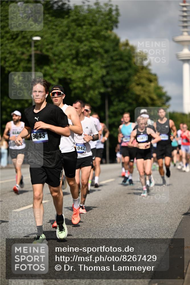 29.06.2025 - hella hamburg halbmarathon Dr. Thomas Lammeyer http://msf.ph/oto/8267429 29.06.2025 09:52:25 Kennedybrücke 1042, 1571, 1600, 2262, 2797, 3547, 4062, 4359, 4381, 5003, 6037, 6047, 7310, 7482, 7981, 8002, 8121, 9640, 9643, 10190, 10451, 10738, 10877, 11106, 11423 meine-sportfotos.de