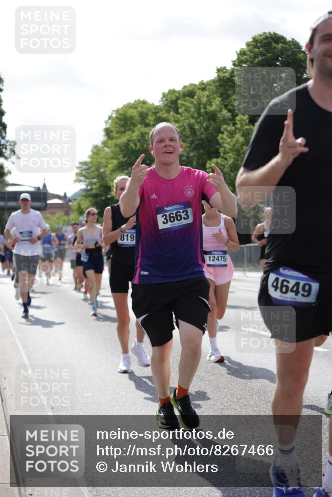 29.06.2025 - hella hamburg halbmarathon Jannik Wohlers http://msf.ph/oto/8267466 29.06.2025 10:01:02 Lombardsbrücke 1387, 1420, 1722, 1724, 2006, 2091, 2167, 3199, 3425, 3663, 4249, 4319, 4322, 4370, 4649, 5547, 5570, 5675, 6087, 6281, 0000, 6302, 6591, 6921, 6924, 7287, 7846, 8030, 8045, 8046, 8191, 8392, 8691, 8822, 10281, 10301, 10383, 10576, 11043, 11465, 12475, 13516, 13528, 13551, 13699, 14867, 15083, 15550, 15637, 15726, 16063, 16367, 16395, 16517, 16602, 16754, 17140, 17387, 17441, 17890, 18290, 18327, 18355, 18716, 18717, 18796, 18833, 19002, 19003, 19160 meine-sportfotos.de