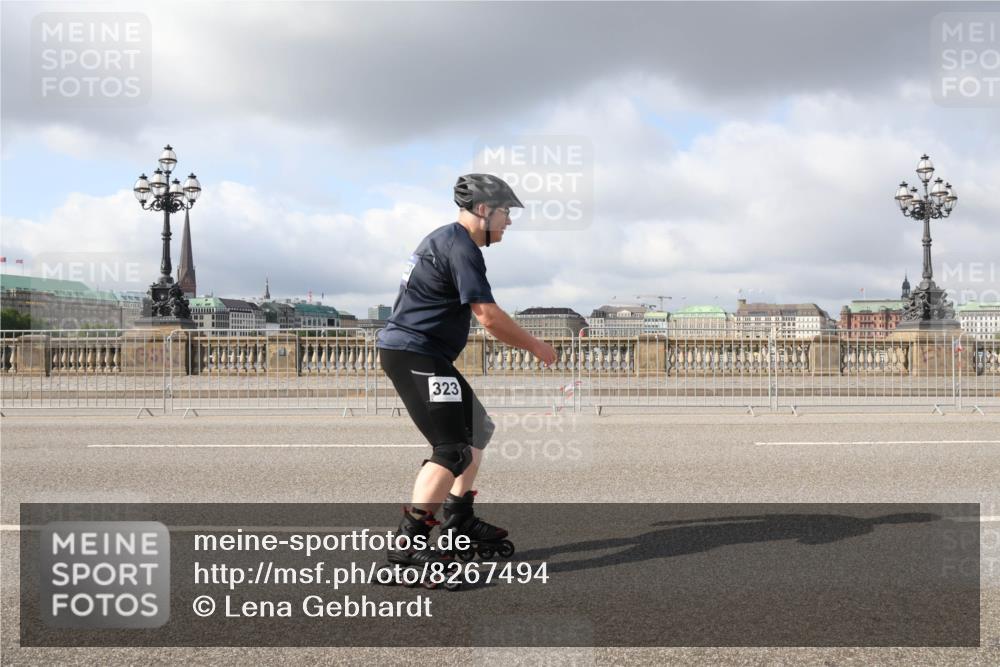 29.06.2025 - hella hamburg halbmarathon Lena Gebhardt http://msf.ph/oto/8267494 29.06.2025 09:04:39 Lombardsbrücke  meine-sportfotos.de