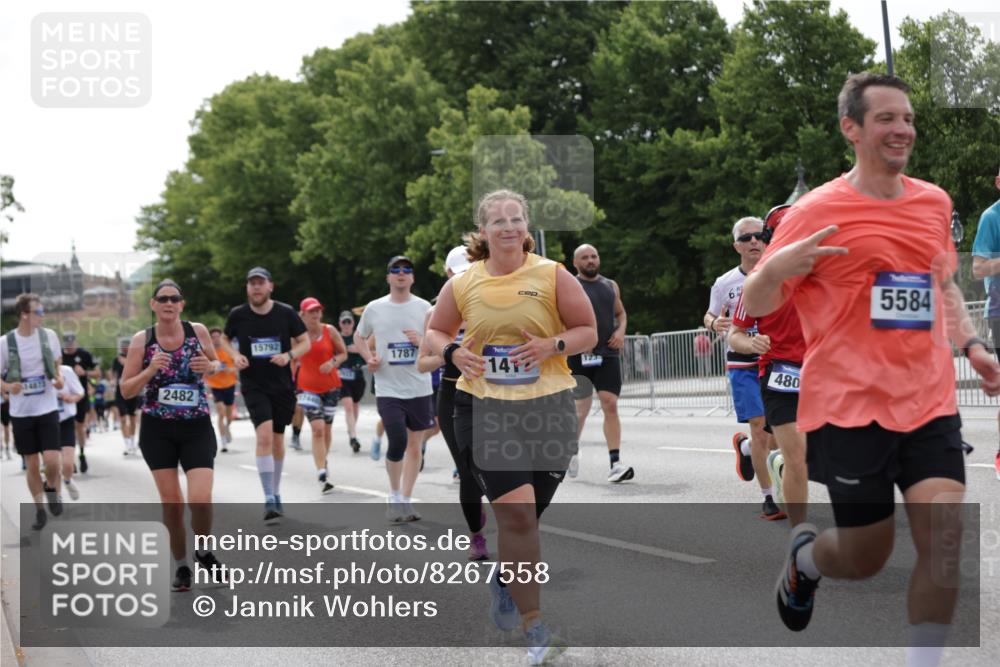 29.06.2025 - hella hamburg halbmarathon Jannik Wohlers http://msf.ph/oto/8267558 29.06.2025 10:33:36 Lombardsbrücke 1417, 1705, 1787, 2265, 2482, 2496, 2526, 2933, 3264, 3340, 3345, 3829, 3848, 4479, 4807, 4942, 5561, 5566, 5584, 5691, 6364, 6515, 6516, 6956, 7027, 7565, 8202, 8277, 8375, 8377, 8383, 8401, 9094, 9875, 9995, 10007, 10071, 10800, 11092, 11111, 11237, 11432, 11642, 11668, 12330, 12562, 13401, 13485, 13535, 13741, 13934, 14032, 14058, 14873, 14919, 15792, 15845, 16115, 16578, 17440, 17953, 18044, 19145, 19164 meine-sportfotos.de