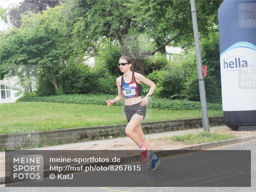 29.06.2025 - hella hamburg halbmarathon KatJ http://msf.ph/oto/8267615 29.06.2025 10:07:06 Zwischen KM18-KM19 50 meine-sportfotos.de