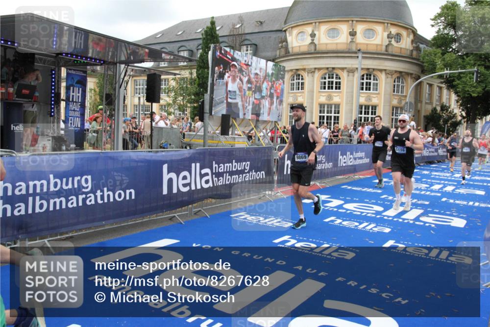 29.06.2025 - hella hamburg halbmarathon Michael Strokosch http://msf.ph/oto/8267628 29.06.2025 10:52:47 Ziel 2287, 2346, 3999, 5116, 5169, 5194, 7475, 8172, 9065, 9163, 9869, 10115, 11459, 12482, 14122, 14805, 16467, 17198, 18331, 19244 meine-sportfotos.de