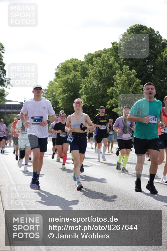 29.06.2025 - hella hamburg halbmarathon Jannik Wohlers http://msf.ph/oto/8267644 29.06.2025 10:01:04 Lombardsbrücke 1329, 1387, 1722, 1724, 2006, 2091, 2167, 2591, 3199, 3425, 3663, 4249, 4319, 4322, 4370, 4649, 4663, 5547, 5570, 5675, 6087, 6281, 0000, 6302, 6591, 6921, 6924, 7287, 7846, 8030, 8191, 8392, 8691, 8822, 10281, 10301, 10576, 11043, 11465, 12475, 13516, 13528, 13551, 13699, 13796, 14867, 15083, 15093, 15550, 15637, 15726, 16063, 16367, 16395, 16754, 17140, 17441, 17890, 18232, 18290, 18355, 18716, 18717, 18739, 18833, 18899, 18954, 19002, 19003, 19160 meine-sportfotos.de