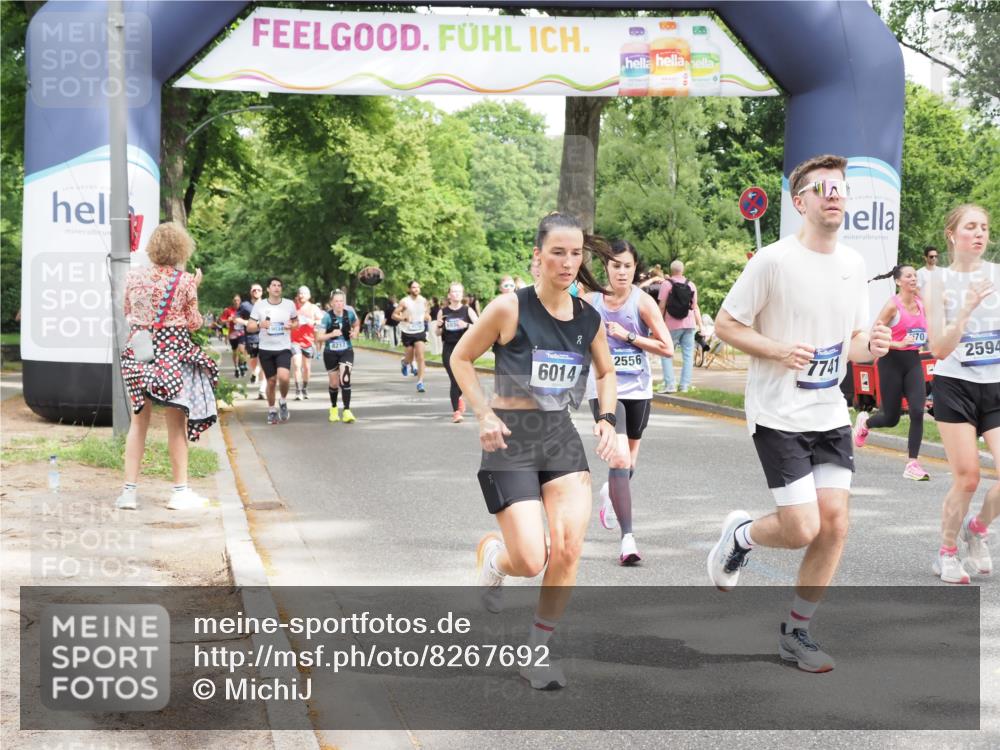 29.06.2025 - hella hamburg halbmarathon MichiJ http://msf.ph/oto/8267692 29.06.2025 10:55:02 Zwischen KM18-KM19 1785, 2594, 2852, 4950, 5670, 6014, 7741, 8217, 9527, 10343, 12556, 13054, 15462 meine-sportfotos.de