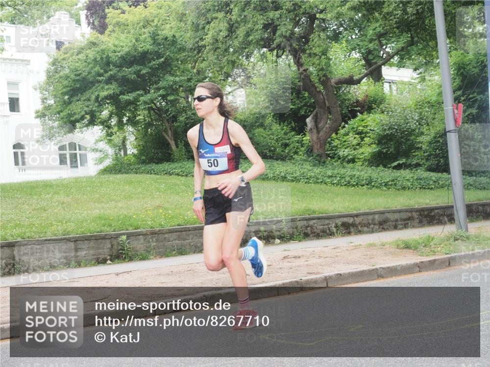 29.06.2025 - hella hamburg halbmarathon KatJ http://msf.ph/oto/8267710 29.06.2025 10:07:06 Zwischen KM18-KM19 50 meine-sportfotos.de