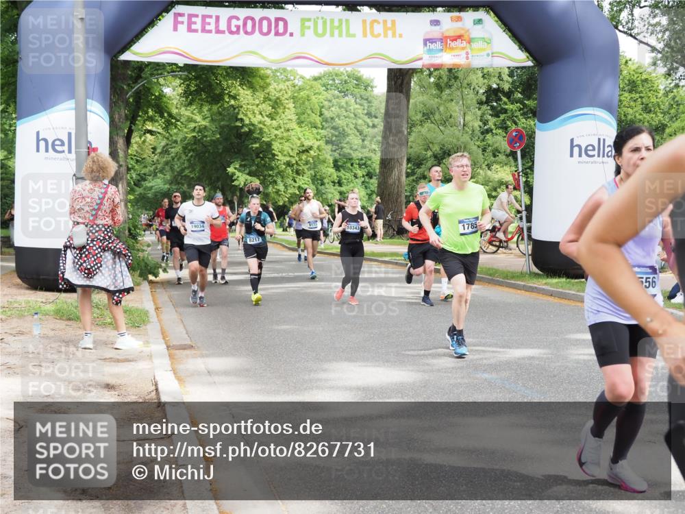 29.06.2025 - hella hamburg halbmarathon MichiJ http://msf.ph/oto/8267731 29.06.2025 10:55:03 Zwischen KM18-KM19 1785, 2594, 2852, 4950, 5670, 6014, 7741, 8217, 9527, 10343, 12556, 13054, 14785, 15462 meine-sportfotos.de