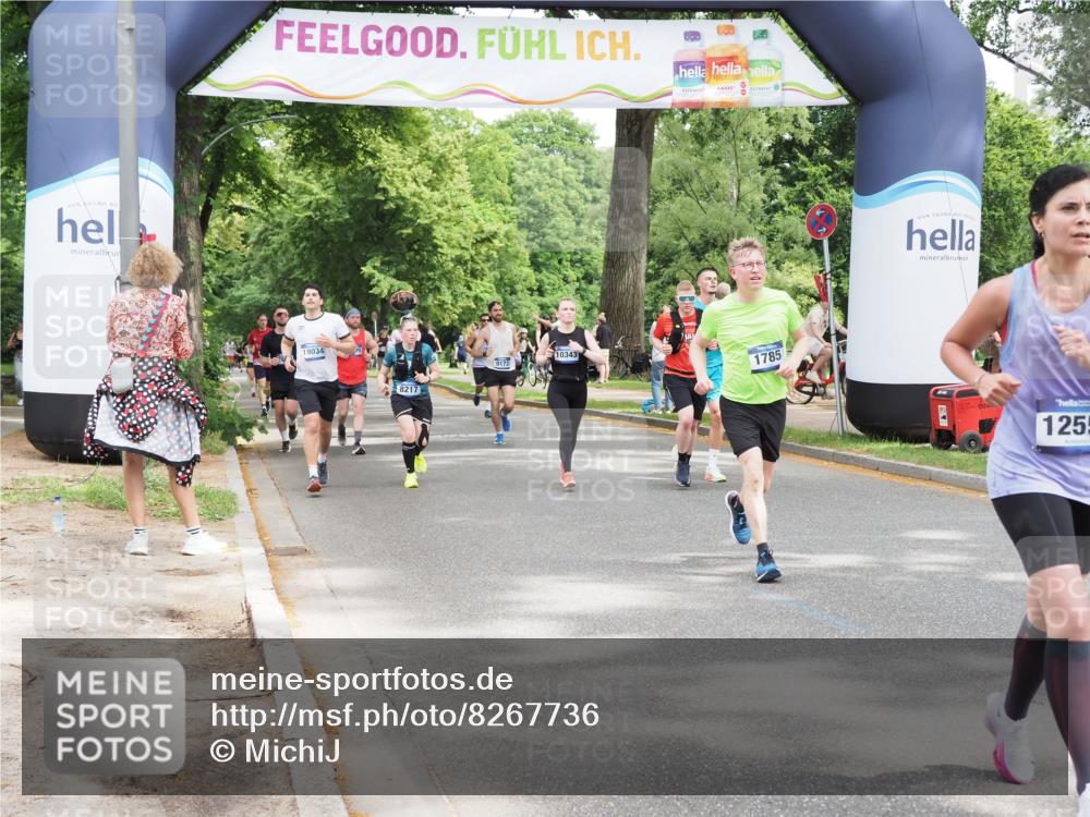 29.06.2025 - hella hamburg halbmarathon MichiJ http://msf.ph/oto/8267736 29.06.2025 10:55:03 Zwischen KM18-KM19 1785, 2594, 2852, 4950, 5670, 6014, 7741, 8217, 9527, 10343, 12556, 13054, 14785, 15462 meine-sportfotos.de