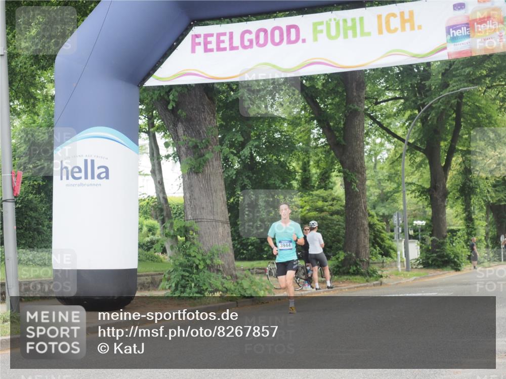 29.06.2025 - hella hamburg halbmarathon KatJ http://msf.ph/oto/8267857 29.06.2025 10:07:16 Zwischen KM18-KM19  meine-sportfotos.de