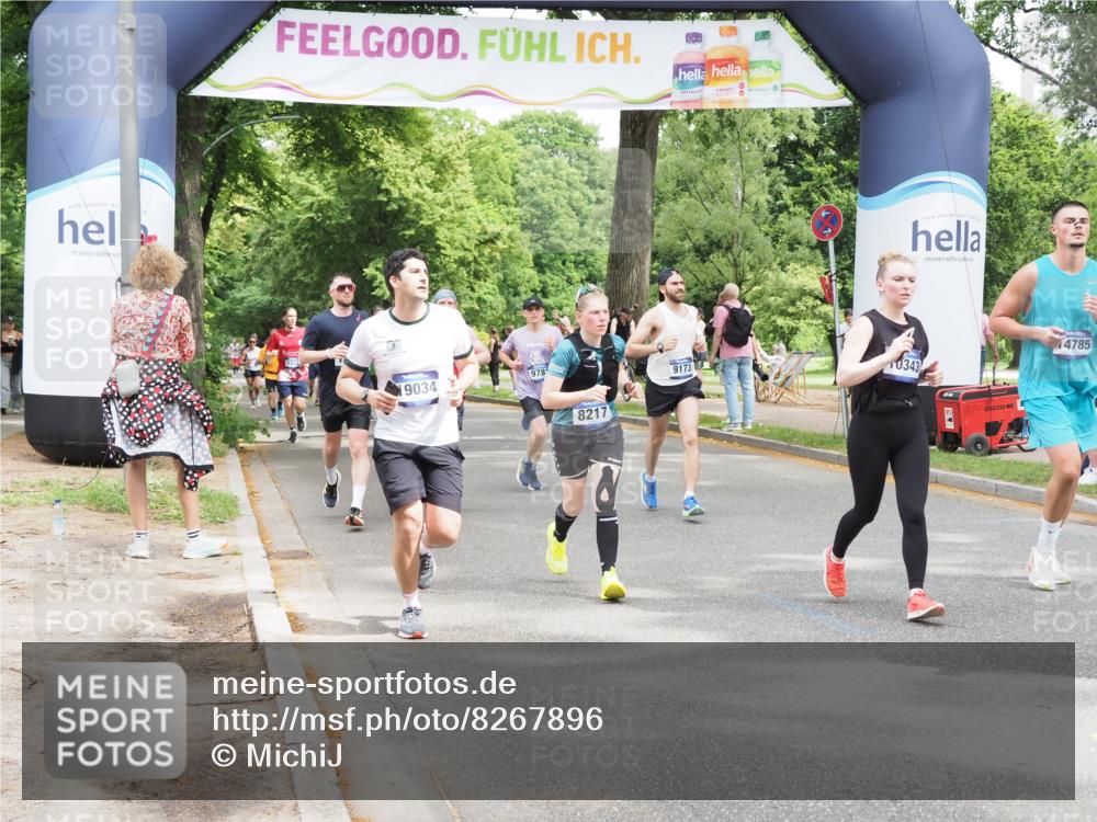 29.06.2025 - hella hamburg halbmarathon MichiJ http://msf.ph/oto/8267896 29.06.2025 10:55:05 Zwischen KM18-KM19 1785, 2594, 4950, 5670, 6014, 7741, 8217, 9173, 10343, 12556, 13054, 14785, 15462, 19034 meine-sportfotos.de