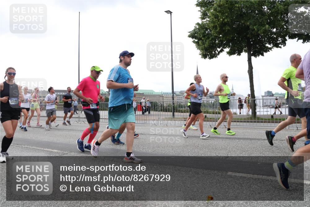 29.06.2025 - hella hamburg halbmarathon Lena Gebhardt http://msf.ph/oto/8267929 29.06.2025 10:46:16 Lombardsbrücke 1004, 1100, 1104, 1421, 1426, 1429, 1465, 1532, 1555, 1608, 1837, 1854, 1867, 1868, 2398, 2423, 2500, 2522, 2697, 2773, 2813, 2951, 2954, 2965, 3410, 3469, 4104, 4119, 4223, 4317, 4448, 4572, 5697, 5703, 5769, 5770, 5854, 5892, 6068, 6124, 6133, 6161, 6333, 6392, 6623, 7268, 7303, 7356, 7364, 7368, 7374, 7605, 7767, 7894, 7960, 7983, 8047, 8551, 8700, 9120, 9121, 9129, 9337, 9426, 9445, 10153, 10367, 10511, 11358, 11361, 11876, 11910, 12298, 12333, 12507, 12522 meine-sportfotos.de