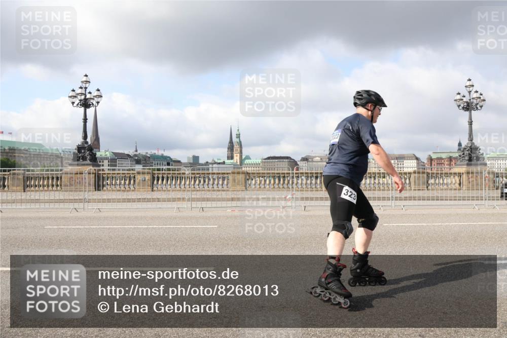 29.06.2025 - hella hamburg halbmarathon Lena Gebhardt http://msf.ph/oto/8268013 29.06.2025 09:04:39 Lombardsbrücke  meine-sportfotos.de