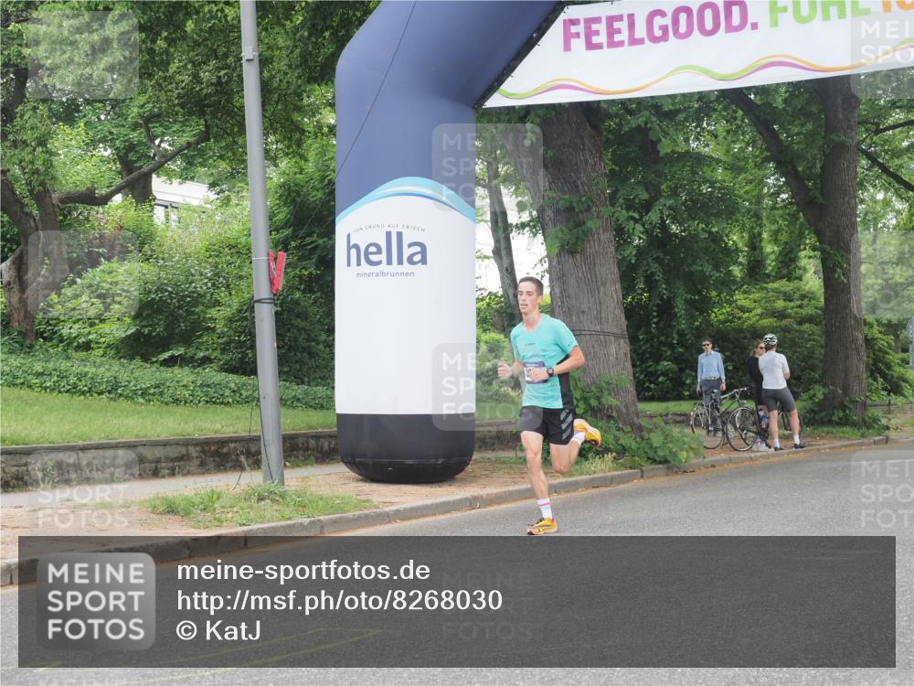 29.06.2025 - hella hamburg halbmarathon KatJ http://msf.ph/oto/8268030 29.06.2025 10:07:17 Zwischen KM18-KM19 3944 meine-sportfotos.de