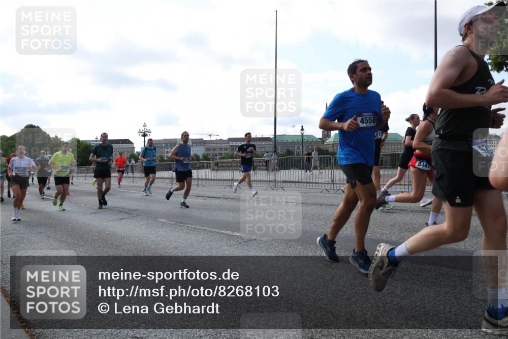 29.06.2025 - hella hamburg halbmarathon Lena Gebhardt http://msf.ph/oto/8268103 29.06.2025 09:57:25 Lombardsbrücke 1030, 1086, 1193, 1327, 1381, 1422, 1442, 1537, 1657, 1783, 2025, 2111, 2119, 2252, 2444, 2488, 2595, 2814, 2839, 2855, 2869, 3048, 3093, 3096, 3103, 3575, 3698, 3791, 3999, 4261, 4299, 4379, 4558, 4726, 4770, 4986, 5008, 5013, 5018, 5021, 5024, 5319, 5633, 5744, 5820, 5907, 6125, 6374, 6631, 6720, 6762, 6795, 6942, 7177, 7221, 7259, 7397, 7594, 7742, 7918, 7930, 7932, 8112, 8313, 8651, 8813, 8930, 9060, 9316, 10191 meine-sportfotos.de