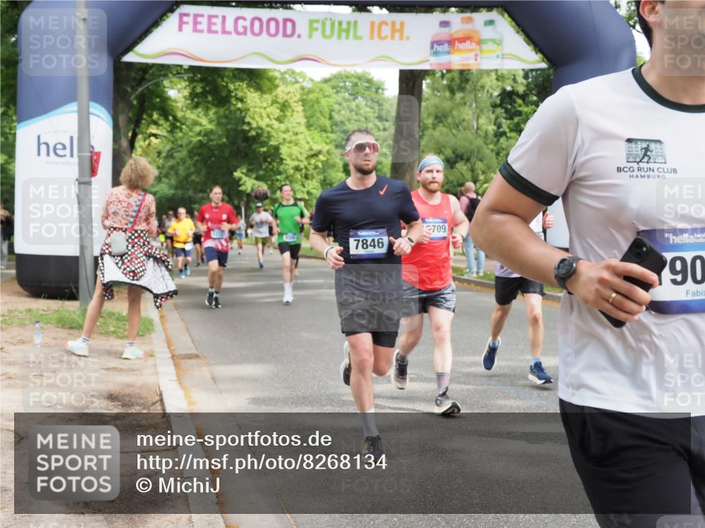 29.06.2025 - hella hamburg halbmarathon MichiJ http://msf.ph/oto/8268134 29.06.2025 10:55:07 Zwischen KM18-KM19 1785, 4950, 5670, 7741, 7846, 8217, 9173, 9781, 10343, 10709, 12556, 14785, 19034 meine-sportfotos.de