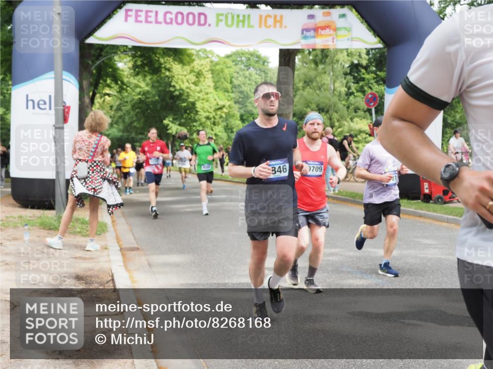 29.06.2025 - hella hamburg halbmarathon MichiJ http://msf.ph/oto/8268168 29.06.2025 10:55:07 Zwischen KM18-KM19 1785, 4950, 5670, 7741, 7846, 8217, 9173, 9781, 10343, 10709, 12556, 14785, 19034 meine-sportfotos.de