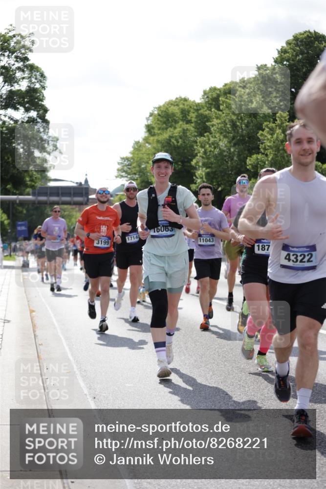 29.06.2025 - hella hamburg halbmarathon Jannik Wohlers http://msf.ph/oto/8268221 29.06.2025 10:01:07 Lombardsbrücke 1329, 1653, 1722, 1724, 2167, 2591, 3199, 3425, 3663, 4319, 4322, 4370, 4649, 4663, 5547, 5570, 5675, 6087, 6281, 6302, 6921, 6924, 7287, 8030, 8191, 8392, 8578, 8691, 8822, 8926, 10281, 10301, 10576, 10915, 11043, 11465, 12475, 13528, 13551, 13699, 13796, 14375, 14867, 15093, 15550, 15637, 16063, 16367, 16395, 16754, 16909, 17140, 17441, 17890, 18232, 18290, 18716, 18717, 18739, 18833, 18899, 18954, 19002, 19003, 19160 meine-sportfotos.de