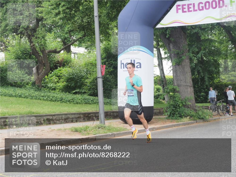 29.06.2025 - hella hamburg halbmarathon KatJ http://msf.ph/oto/8268222 29.06.2025 10:07:18 Zwischen KM18-KM19 3944 meine-sportfotos.de
