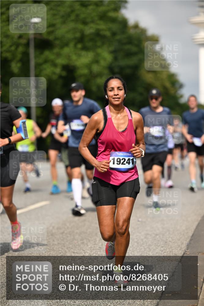 29.06.2025 - hella hamburg halbmarathon Dr. Thomas Lammeyer http://msf.ph/oto/8268405 29.06.2025 10:14:59 Kennedybrücke 1548, 1781, 2868, 4287, 5182, 5440, 5653, 5806, 8171, 8561, 8807, 8810, 10196, 11149 meine-sportfotos.de