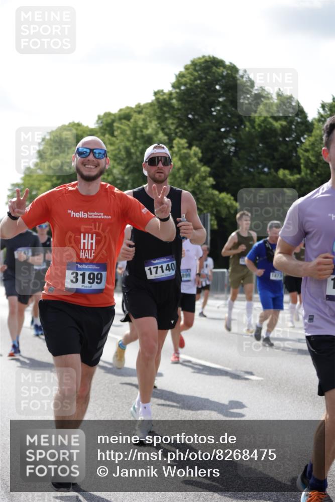 29.06.2025 - hella hamburg halbmarathon Jannik Wohlers http://msf.ph/oto/8268475 29.06.2025 10:01:09 Lombardsbrücke 1329, 1653, 1722, 1724, 1729, 2167, 2591, 2957, 3039, 3199, 3425, 3663, 4322, 4649, 4663, 5547, 5570, 5675, 6087, 6281, 6302, 6921, 7287, 8030, 8191, 8392, 8578, 8691, 8822, 8926, 10281, 10301, 10576, 10915, 11043, 12475, 12734, 13528, 13551, 13699, 13796, 14175, 14375, 14867, 15093, 15550, 15637, 16063, 16367, 16395, 16426, 16754, 16909, 17140, 17441, 17810, 17890, 18232, 18290, 18555, 18716, 18717, 18739, 18833, 18899, 18954, 19002, 19003, 19160 meine-sportfotos.de