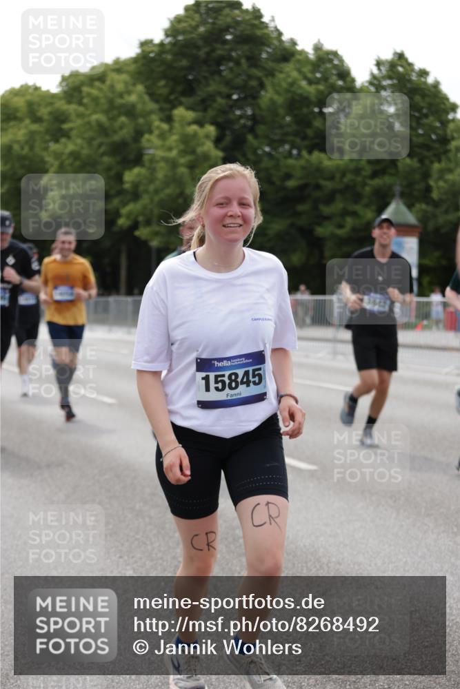 29.06.2025 - hella hamburg halbmarathon Jannik Wohlers http://msf.ph/oto/8268492 29.06.2025 10:33:41 Lombardsbrücke 1417, 1705, 1787, 2265, 2482, 2496, 2526, 2933, 3340, 3345, 3829, 3848, 4479, 4807, 5561, 5584, 5691, 6364, 7324, 7329, 8277, 9094, 9875, 10071, 10360, 10800, 11092, 11432, 11642, 11668, 12165, 12330, 12562, 12896, 13401, 13485, 13934, 14047, 14058, 14873, 14919, 15792, 15793, 15845, 15983, 16115, 16578, 17440, 17789, 17953, 18044, 19145, 19164 meine-sportfotos.de