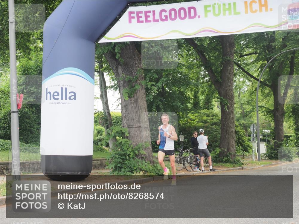 29.06.2025 - hella hamburg halbmarathon KatJ http://msf.ph/oto/8268574 29.06.2025 10:07:26 Zwischen KM18-KM19  meine-sportfotos.de