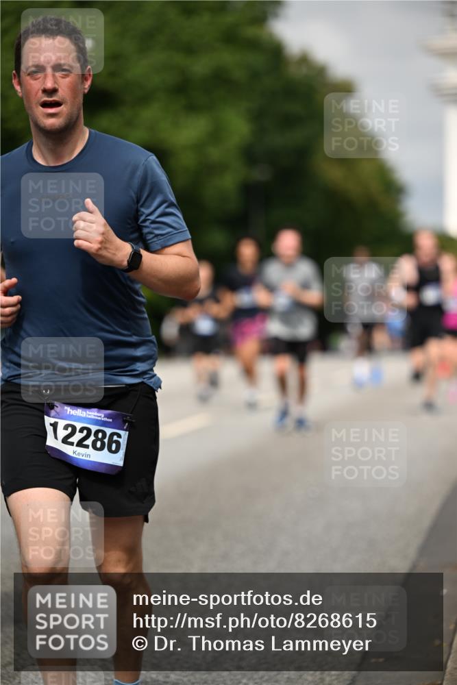 29.06.2025 - hella hamburg halbmarathon Dr. Thomas Lammeyer http://msf.ph/oto/8268615 29.06.2025 10:15:04 Kennedybrücke 1531, 1548, 1781, 2868, 4287, 5440, 8171, 8561, 8807, 8810, 10196, 10372, 11149 meine-sportfotos.de