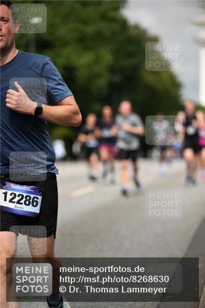29.06.2025 - hella hamburg halbmarathon Dr. Thomas Lammeyer http://msf.ph/oto/8268630 29.06.2025 10:15:04 Kennedybrücke 1531, 1548, 1781, 2868, 4287, 5440, 8171, 8561, 8807, 8810, 10196, 10372, 11149 meine-sportfotos.de