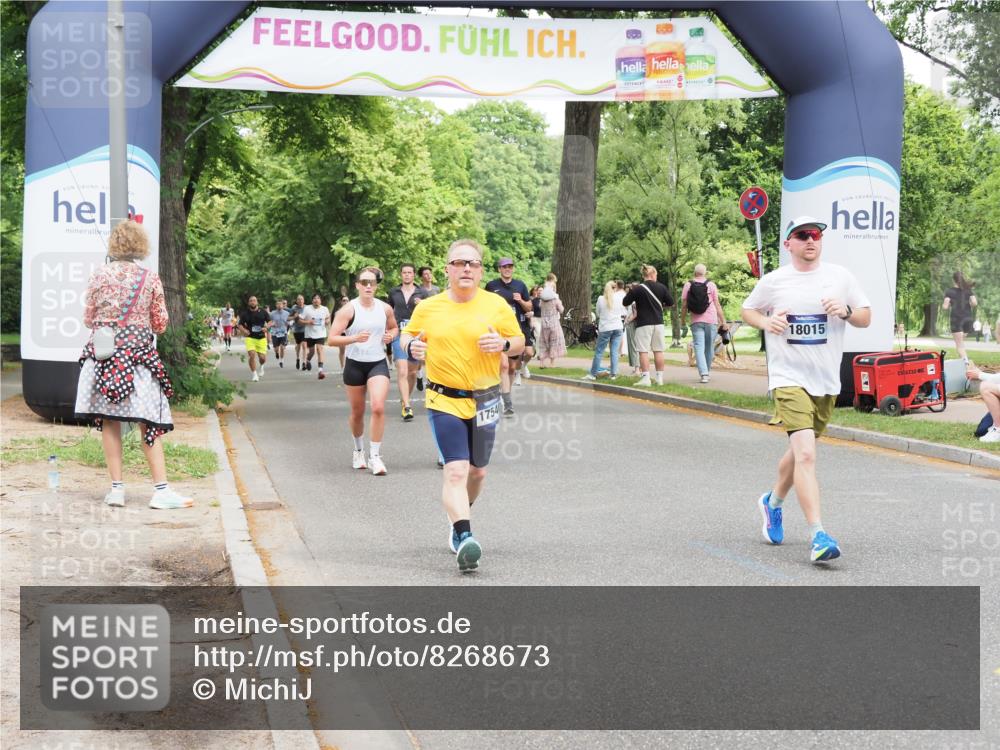 29.06.2025 - hella hamburg halbmarathon MichiJ http://msf.ph/oto/8268673 29.06.2025 10:55:13 Zwischen KM18-KM19 5232, 7846, 9173, 9366, 9781, 10709, 11873, 14196, 15875, 17540, 18015, 19034 meine-sportfotos.de