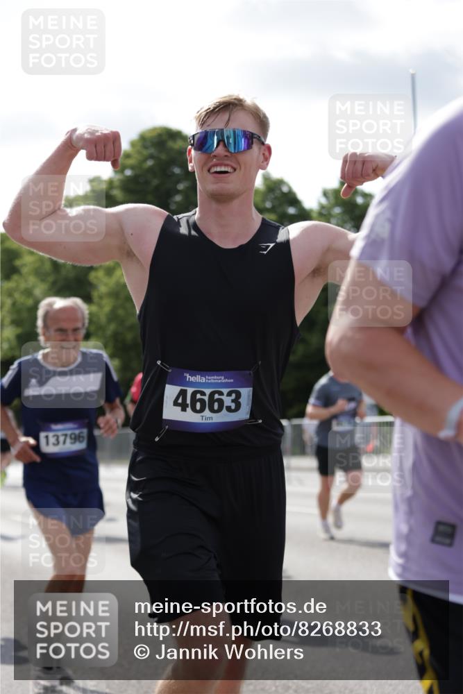 29.06.2025 - hella hamburg halbmarathon Jannik Wohlers http://msf.ph/oto/8268833 29.06.2025 10:01:14 Lombardsbrücke 1184, 1329, 1464, 1653, 1722, 1724, 1729, 1881, 1940, 2167, 2591, 2806, 2957, 3039, 3199, 3663, 4322, 4663, 5547, 5570, 5602, 5603, 6281, 6302, 6921, 8030, 8191, 8392, 8578, 8691, 8822, 8926, 10281, 10301, 10915, 11043, 12475, 12734, 12736, 13528, 13551, 13796, 14026, 14175, 14176, 14375, 15093, 16063, 16367, 16395, 16424, 16426, 16754, 16909, 17017, 17140, 17441, 17670, 17810, 18232, 18290, 18555, 18716, 18717, 18739, 18899, 18954, 19160 meine-sportfotos.de