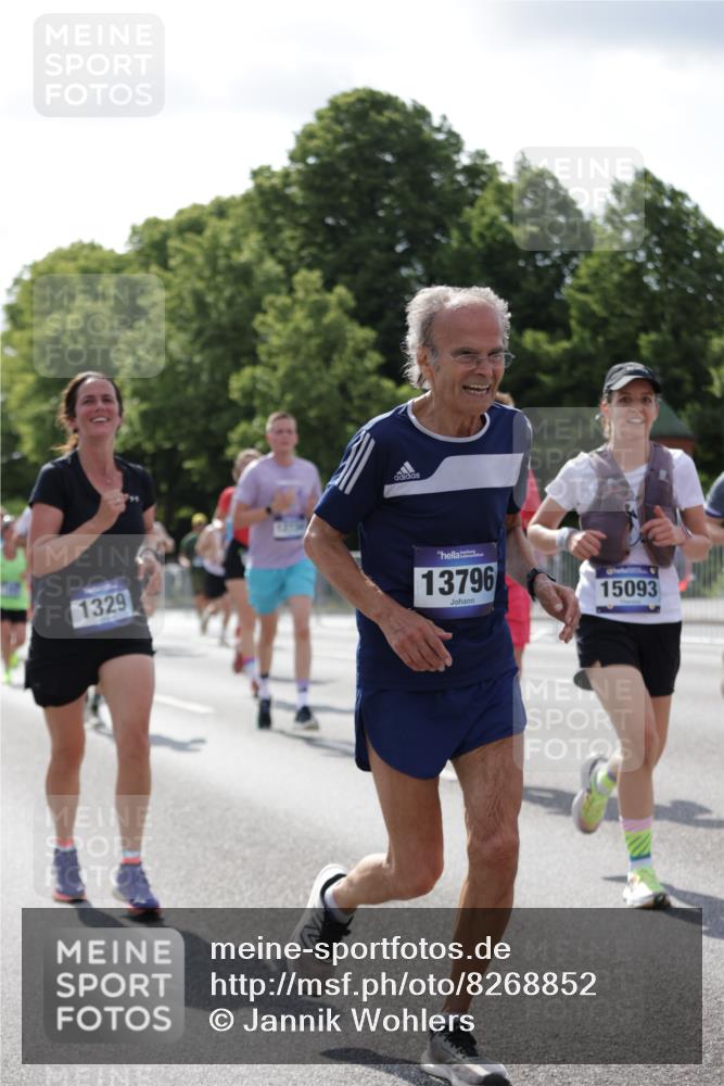 29.06.2025 - hella hamburg halbmarathon Jannik Wohlers http://msf.ph/oto/8268852 29.06.2025 10:01:14 Lombardsbrücke 1184, 1329, 1464, 1653, 1722, 1724, 1729, 1881, 1940, 2167, 2591, 2806, 2957, 3039, 3199, 3663, 4322, 4663, 5547, 5570, 5602, 5603, 6281, 6302, 6921, 8030, 8191, 8392, 8578, 8691, 8822, 8926, 10281, 10301, 10915, 11043, 12475, 12734, 12736, 13528, 13551, 13796, 14026, 14175, 14176, 14375, 15093, 16063, 16367, 16395, 16424, 16426, 16754, 16909, 17017, 17140, 17441, 17670, 17810, 18232, 18290, 18555, 18716, 18717, 18739, 18899, 18954, 19160 meine-sportfotos.de