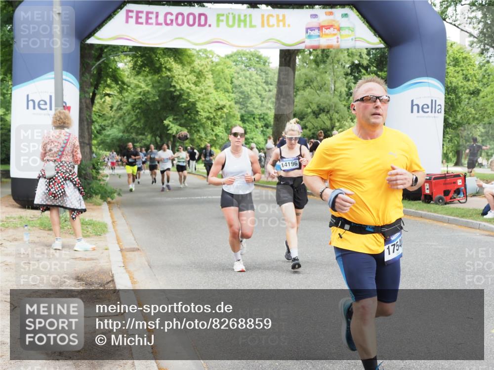 29.06.2025 - hella hamburg halbmarathon MichiJ http://msf.ph/oto/8268859 29.06.2025 10:55:15 Zwischen KM18-KM19 5232, 7846, 9366, 9781, 10709, 11873, 13331, 14060, 14196, 15875, 17540, 18015, 18239 meine-sportfotos.de