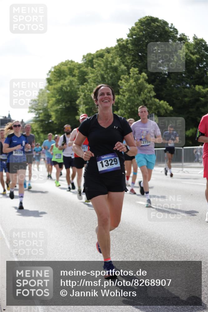 29.06.2025 - hella hamburg halbmarathon Jannik Wohlers http://msf.ph/oto/8268907 29.06.2025 10:01:15 Lombardsbrücke 1184, 1329, 1464, 1653, 1722, 1724, 1729, 1881, 1940, 2167, 2591, 2806, 2957, 3039, 3199, 4322, 4328, 4663, 5547, 5570, 5602, 5603, 6281, 6302, 6921, 8191, 8392, 8578, 8691, 8822, 8926, 10281, 10301, 10915, 11043, 11771, 12475, 12734, 12736, 13528, 13551, 13796, 14026, 14175, 14176, 14375, 15093, 16063, 16367, 16395, 16424, 16426, 16754, 16909, 17017, 17136, 17140, 17441, 17670, 17810, 18232, 18290, 18555, 18716, 18717, 18739, 18899, 18954, 19160 meine-sportfotos.de