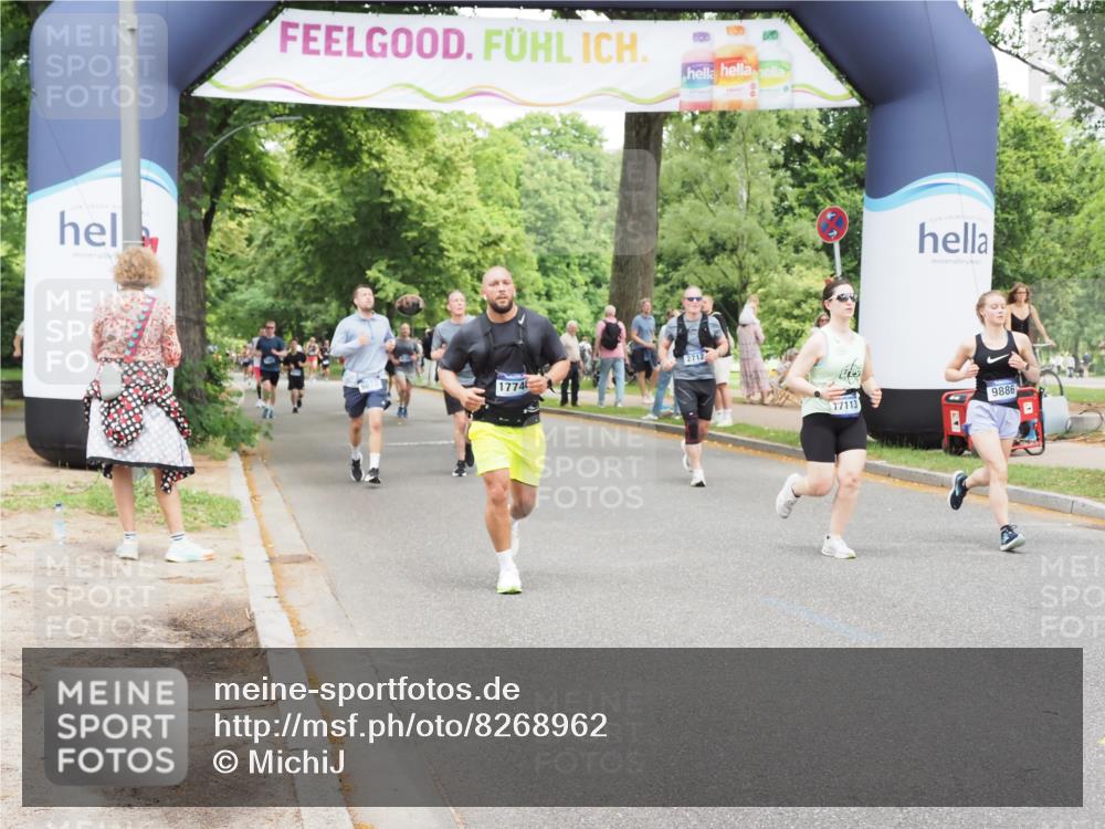 29.06.2025 - hella hamburg halbmarathon MichiJ http://msf.ph/oto/8268962 29.06.2025 10:55:21 Zwischen KM18-KM19 2712, 4032, 9253, 9886, 13331, 14060, 14196, 17113, 17746, 18236, 18239, 18555 meine-sportfotos.de