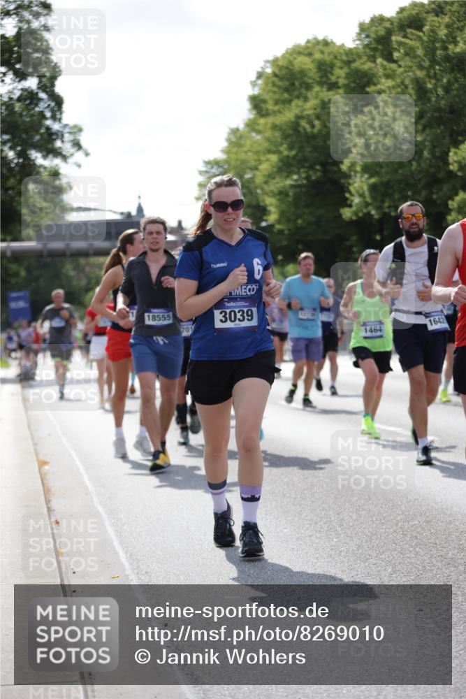 29.06.2025 - hella hamburg halbmarathon Jannik Wohlers http://msf.ph/oto/8269010 29.06.2025 10:01:16 Lombardsbrücke 1184, 1329, 1464, 1653, 1722, 1724, 1729, 1881, 1940, 2167, 2591, 2806, 2957, 3039, 3199, 4322, 4328, 4663, 5547, 5570, 5602, 5603, 6281, 6302, 6921, 8392, 8578, 8822, 8926, 10281, 10301, 10915, 11043, 11771, 11808, 12475, 12734, 12736, 13528, 13551, 13796, 14026, 14175, 14176, 14375, 15093, 16063, 16367, 16395, 16424, 16426, 16754, 16909, 17017, 17136, 17140, 17441, 17670, 17810, 18232, 18555, 18716, 18717, 18739, 18899, 18954, 19160 meine-sportfotos.de