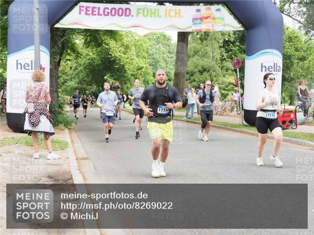 29.06.2025 - hella hamburg halbmarathon MichiJ http://msf.ph/oto/8269022 29.06.2025 10:55:22 Zwischen KM18-KM19 2712, 4032, 6822, 9253, 9886, 13331, 14060, 17113, 17746, 18236, 18239, 18555 meine-sportfotos.de