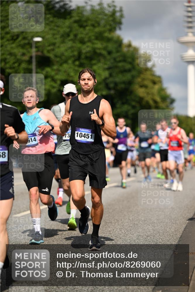 29.06.2025 - hella hamburg halbmarathon Dr. Thomas Lammeyer http://msf.ph/oto/8269060 29.06.2025 09:52:29 Kennedybrücke 1042, 1571, 1600, 2262, 2797, 3547, 4062, 4381, 5003, 6037, 6047, 7310, 7482, 7981, 8002, 8121, 9640, 9643, 10190, 10369, 10451, 10738, 10877, 11106, 11423 meine-sportfotos.de