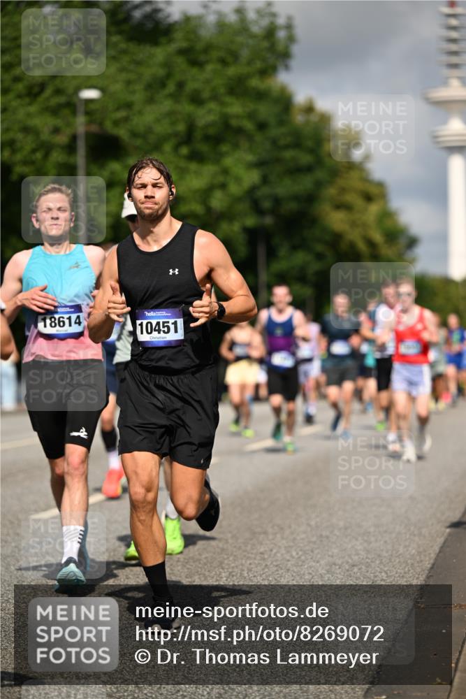 29.06.2025 - hella hamburg halbmarathon Dr. Thomas Lammeyer http://msf.ph/oto/8269072 29.06.2025 09:52:29 Kennedybrücke 1042, 1571, 1600, 2262, 2797, 3547, 4062, 4381, 5003, 6037, 6047, 7310, 7482, 7981, 8002, 8121, 9640, 9643, 10190, 10369, 10451, 10738, 10877, 11106, 11423 meine-sportfotos.de