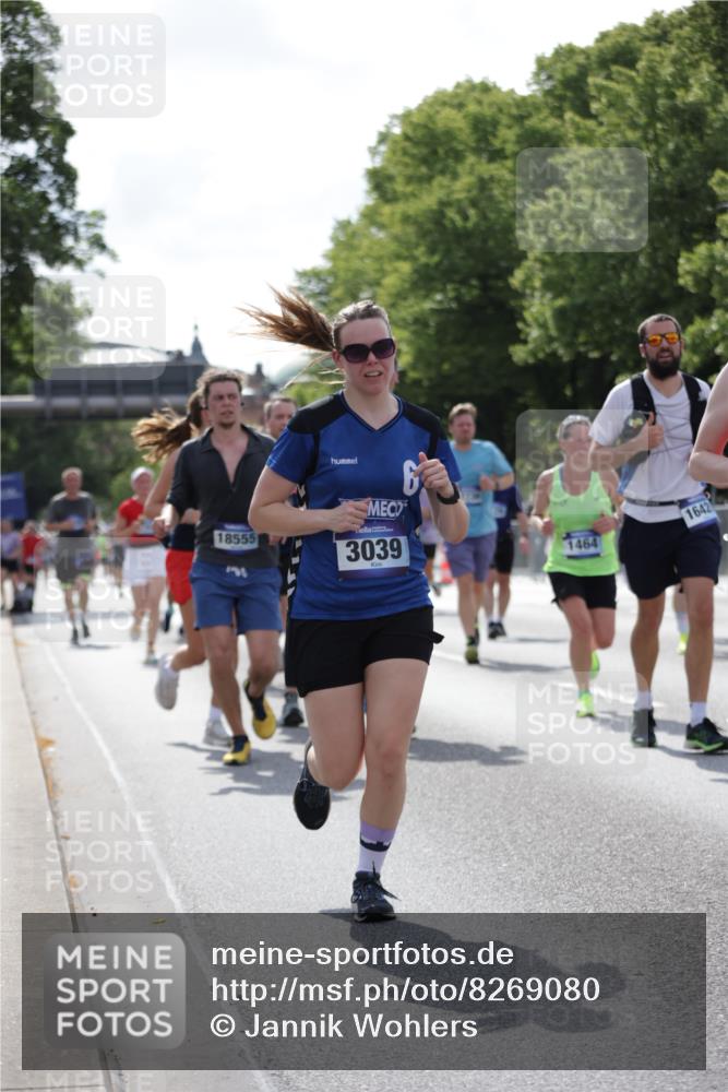 29.06.2025 - hella hamburg halbmarathon Jannik Wohlers http://msf.ph/oto/8269080 29.06.2025 10:01:16 Lombardsbrücke 1184, 1329, 1464, 1653, 1722, 1724, 1729, 1881, 1940, 2167, 2591, 2806, 2957, 3039, 3199, 4322, 4328, 4663, 5547, 5570, 5602, 5603, 6281, 6302, 6921, 8392, 8578, 8822, 8926, 10281, 10301, 10915, 11043, 11771, 11808, 12475, 12734, 12736, 13528, 13551, 13796, 14026, 14175, 14176, 14375, 15093, 16063, 16367, 16395, 16424, 16426, 16754, 16909, 17017, 17136, 17140, 17441, 17670, 17810, 18232, 18555, 18716, 18717, 18739, 18899, 18954, 19160 meine-sportfotos.de