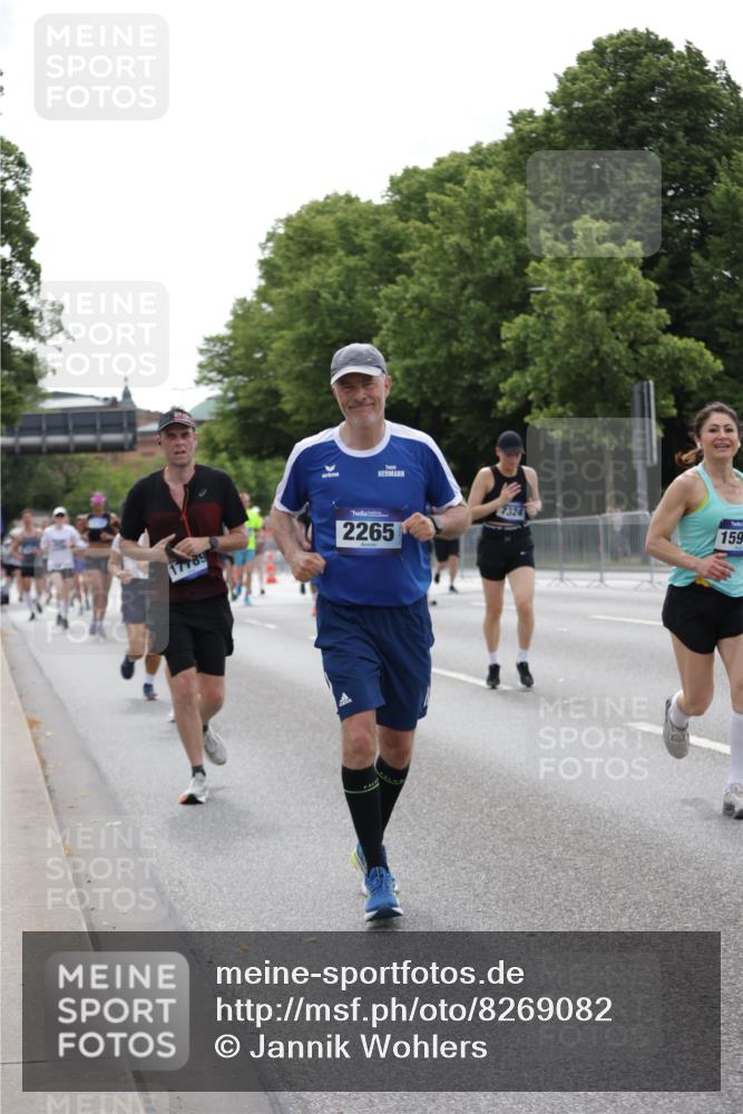29.06.2025 - hella hamburg halbmarathon Jannik Wohlers http://msf.ph/oto/8269082 29.06.2025 10:33:46 Lombardsbrücke 1672, 1705, 1787, 2265, 2464, 2496, 2526, 2801, 2933, 3145, 3829, 3848, 4807, 4824, 4826, 5561, 5584, 6105, 7324, 7329, 8277, 8349, 8965, 10360, 10800, 11432, 11642, 11668, 12165, 12330, 12896, 13401, 13437, 13485, 14047, 14058, 14854, 14855, 14873, 14919, 15792, 15793, 15845, 15983, 16115, 16578, 17105, 17440, 17650, 17789, 17953, 18044, 19145, 19164 meine-sportfotos.de