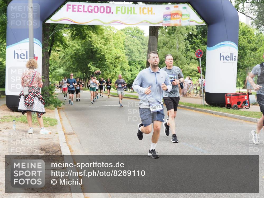 29.06.2025 - hella hamburg halbmarathon MichiJ http://msf.ph/oto/8269110 29.06.2025 10:55:24 Zwischen KM18-KM19 2712, 4032, 6822, 8147, 9253, 9886, 17113, 17746, 18042, 18236, 18555 meine-sportfotos.de