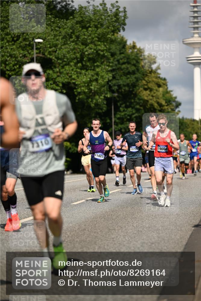 29.06.2025 - hella hamburg halbmarathon Dr. Thomas Lammeyer http://msf.ph/oto/8269164 29.06.2025 09:52:30 Kennedybrücke 1042, 1571, 1600, 2262, 2797, 3547, 4062, 4381, 5003, 5124, 6037, 6047, 7310, 7482, 7981, 8002, 8121, 9640, 9643, 10190, 10369, 10451, 10738, 10877, 11106, 11423 meine-sportfotos.de