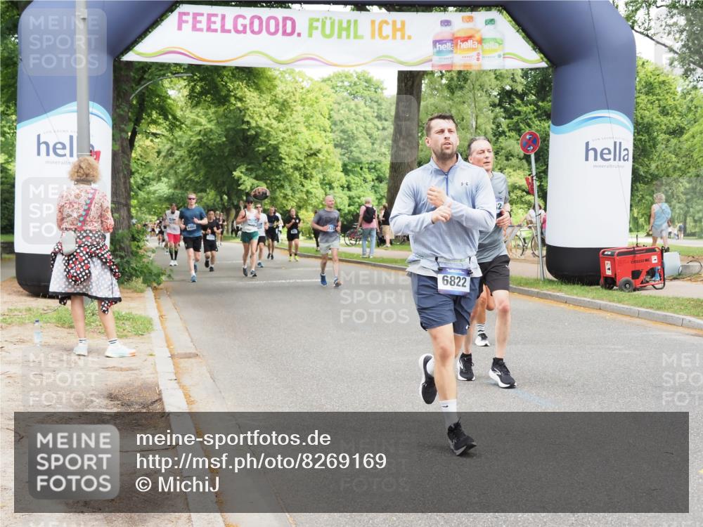 29.06.2025 - hella hamburg halbmarathon MichiJ http://msf.ph/oto/8269169 29.06.2025 10:55:24 Zwischen KM18-KM19 2712, 4032, 6822, 8147, 9253, 9886, 17113, 17746, 18042, 18236, 18555 meine-sportfotos.de