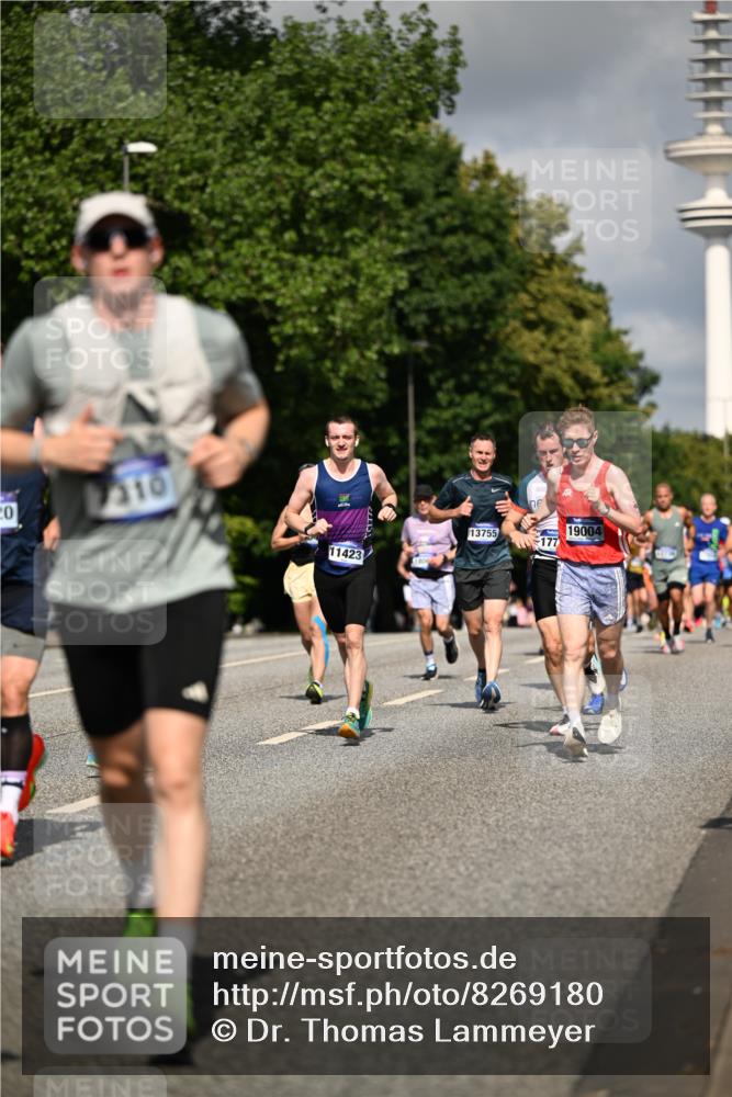 29.06.2025 - hella hamburg halbmarathon Dr. Thomas Lammeyer http://msf.ph/oto/8269180 29.06.2025 09:52:30 Kennedybrücke 1042, 1571, 1600, 2262, 2797, 3547, 4062, 4381, 5003, 5124, 6037, 6047, 7310, 7482, 7981, 8002, 8121, 9640, 9643, 10190, 10369, 10451, 10738, 10877, 11106, 11423 meine-sportfotos.de