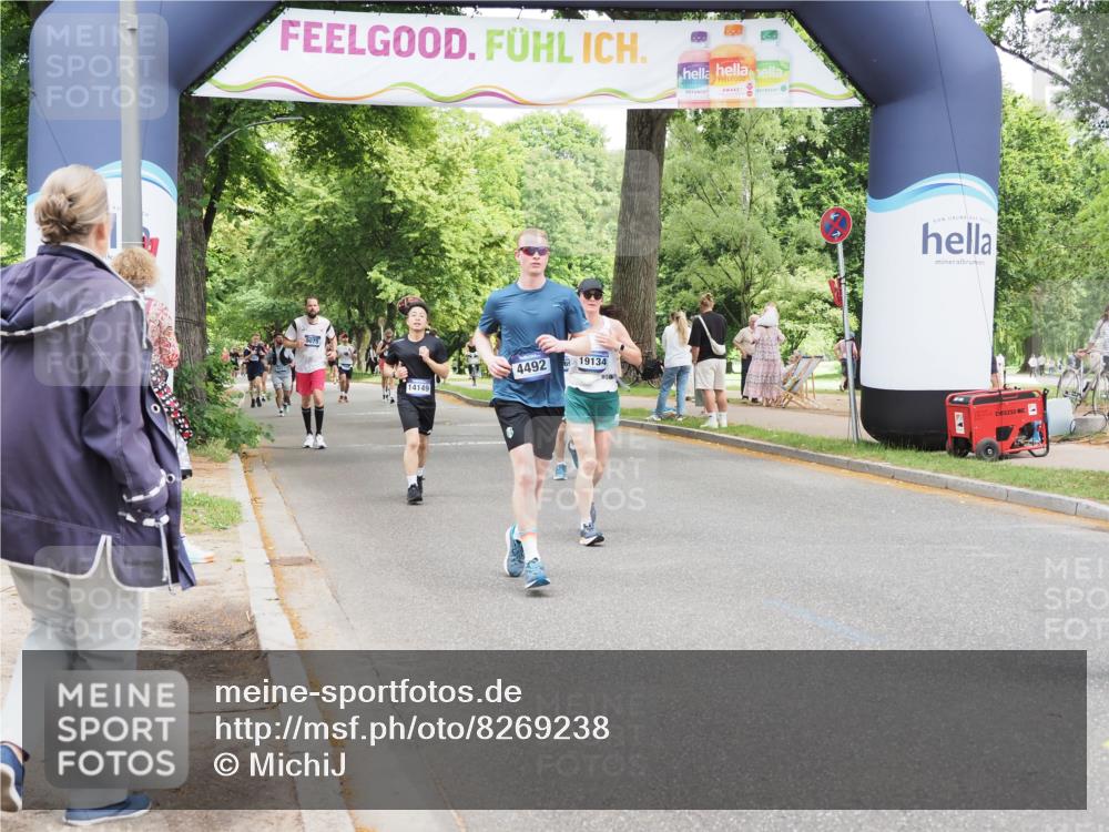 29.06.2025 - hella hamburg halbmarathon MichiJ http://msf.ph/oto/8269238 29.06.2025 10:55:29 Zwischen KM18-KM19 2712, 4492, 6822, 8147, 9128, 14149, 17746, 18042, 19134 meine-sportfotos.de